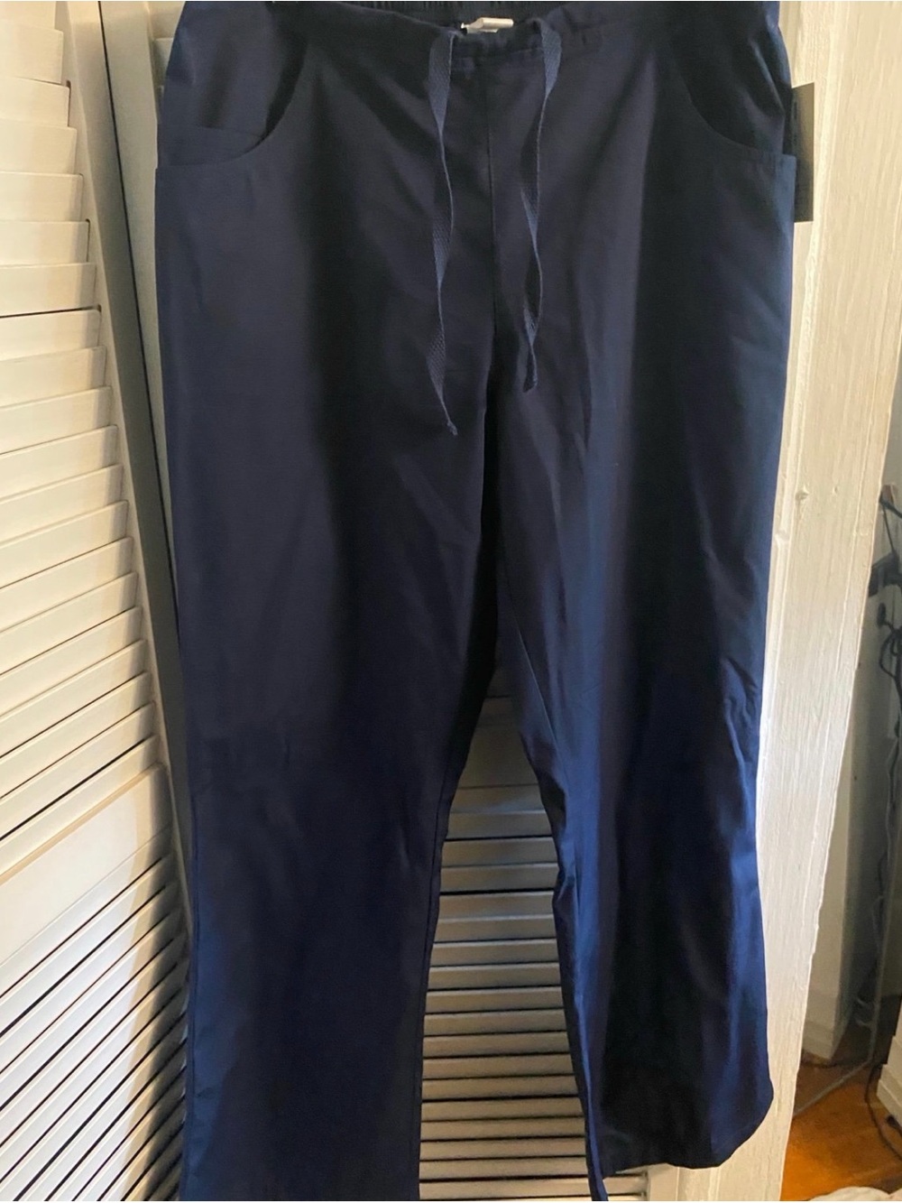 New woman’s maevn scrub pants size large